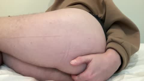 elven_prince_ online show from February 24, 2025, 1:42 pm