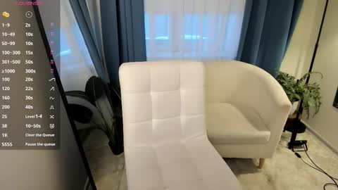 Erica  online show from February 27, 2026, 1:33 pm