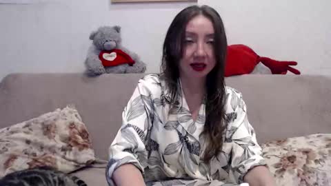 ElvinaSweet online show from March 22, 2026, 1:20 am