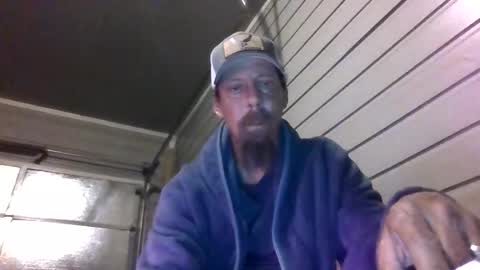 Snapshot of elwooood7 chatting on April 5, 2026, 11:29 am elwooood7 online show from April 5, 2026, 11:29 am