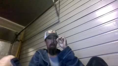 Snapshot of elwooood7 chatting on April 12, 2026, 10:42 am elwooood7 online show from April 12, 2026, 10:42 am