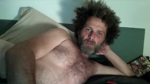 elyjahoye online show from April 14, 2026, 8:59 pm