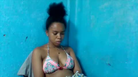 Snapshot of elys208 chatting on November 16, 2025, 12:27 am elys208 online show from November 16, 2025, 12:27 am