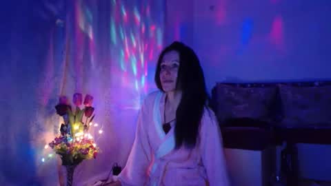 Elisa online show from February 1, 2025, 10:44 pm