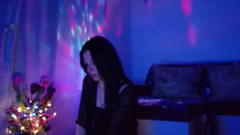 Elisa online show from March 10, 2025, 11:38 pm