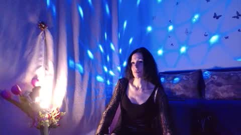 Elisa online show from March 7, 2026, 7:00 pm