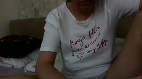 Snapshot of elyseblue chatting on January 17, 2025, 10:22 am elyseblue online show from January 17, 2025, 10:22 am