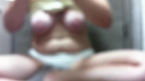 Snapshot of elyseblue chatting on October 1, 2025, 5:57 am elyseblue online show from October 1, 2025, 5:57 am