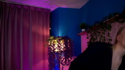 Snapshot of elyssawetxx chatting on May 4, 2026, 6:48 pm Elyssa online show from May 4, 2026, 6:48 pm