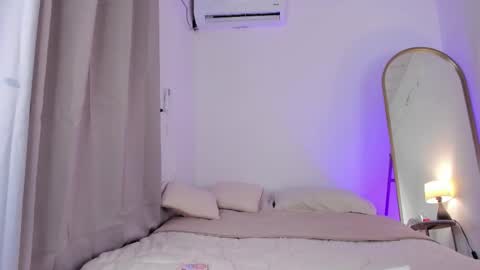 Snapshot of elza_fuentes01 chatting on October 30, 2025, 8:09 pm Michelle online show from October 30, 2025, 8:09 pm