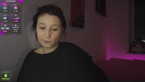 Em1l1a online show from October 11, 2025, 8:07 pm