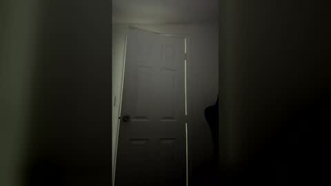 em3rald9090 online show from January 13, 2026, 8:08 am