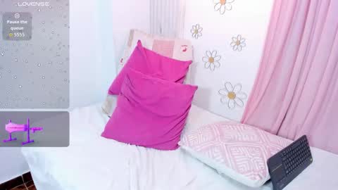 A N D R E A online show from December 3, 2025, 10:41 pm