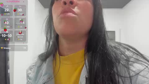 ema y cami online show from September 16, 2025, 7:04 pm