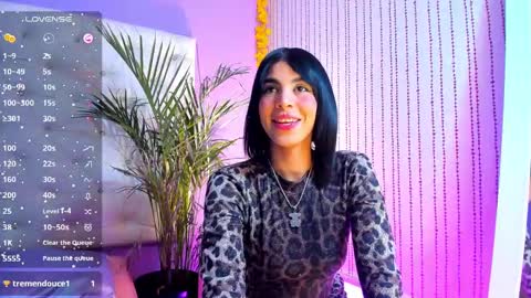 Snapshot of ema_lambert chatting on March 6, 2025, 7:32 pm Ema Lambert online show from March 6, 2025, 7:32 pm