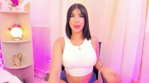 Snapshot of ema_lambert chatting on October 18, 2025, 6:41 pm Ema Lambert online show from October 18, 2025, 6:41 pm