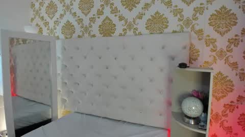 Snapshot of ema_lambert chatting on February 17, 2026, 12:12 pm Ema Lambert online show from February 17, 2026, 12:12 pm