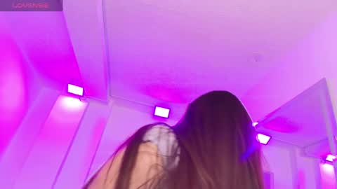 Ema louisx  online show from March 5, 2025, 11:49 am