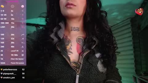 Snapshot of ema_ploxx chatting on December 17, 2024, 7:18 am ema_ploxx online show from December 17, 2024, 7:18 am