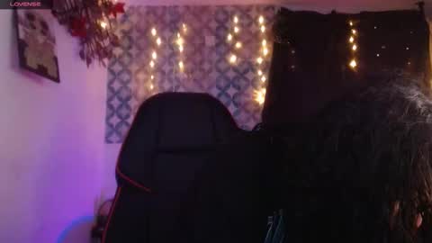 Snapshot of ema_ploxx chatting on October 3, 2025, 5:37 am ema_ploxx online show from October 3, 2025, 5:37 am