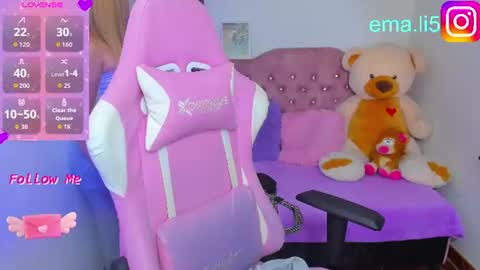 Snapshot of ema_tayy chatting on June 11, 2026, 12:32 am Ema online show from June 11, 2026, 12:32 am