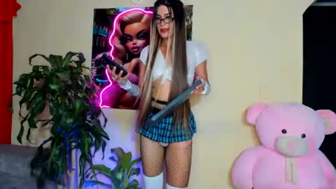 EmaFox online show from July 18, 2026, 2:49 am