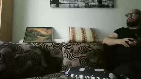 emanuel_berta online show from May 12, 2026, 11:29 am