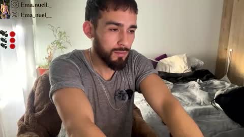 Snapshot of emanuell___ chatting on May 16, 2026, 8:29 pm emanuell___ online show from May 16, 2026, 8:29 pm