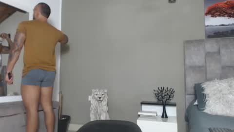 Snapshot of emanuelspencer chatting on March 30, 2026, 1:17 am emanuelspencer online show from March 30, 2026, 1:17 am