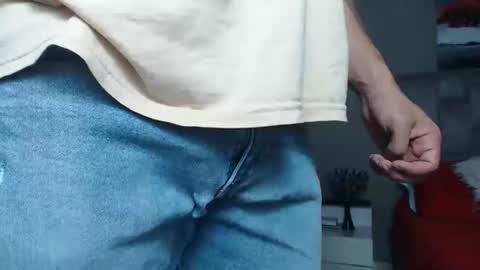 Snapshot of emanuelspencer chatting on April 13, 2026, 6:08 am emanuelspencer online show from April 13, 2026, 6:08 am