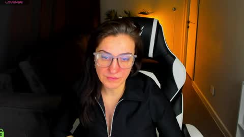 Snapshot of ember_winchester chatting on April 17, 2026, 1:30 am Ember online show from April 17, 2026, 1:30 am