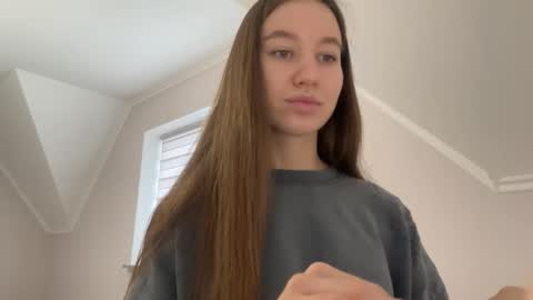 Alina online show from November 22, 2025, 10:58 am