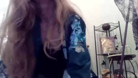 Embershines online show from March 4, 2025, 2:32 pm