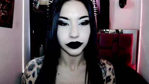 Snapshot of emearld_black chatting on January 16, 2025, 12:53 pm Emerald Black online show from January 16, 2025, 12:53 pm