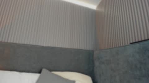 emelie_89 online show from February 12, 2026, 11:49 am