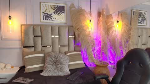 Emily  online show from January 23, 2025, 6:06 am