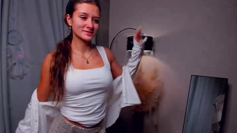 Snapshot of emelineweeman chatting on November 9, 2025, 1:15 am Emma online show from November 9, 2025, 1:15 am