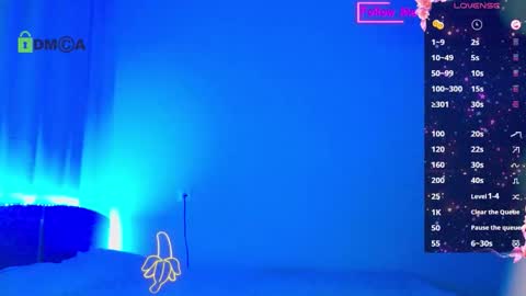 Emely online show from December 17, 2025, 3:56 am