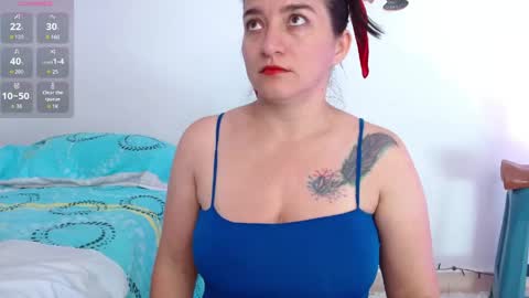 Snapshot of emelyross_ chatting on May 3, 2026, 11:49 am emely ross online show from May 3, 2026, 11:49 am