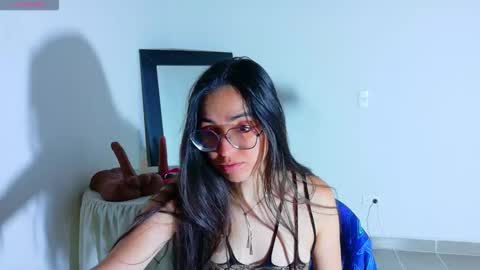 Emmily Roberts online show from October 17, 2025, 5:43 am