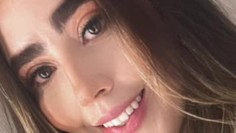 emi_royse online show from July 28, 2026, 7:39 pm