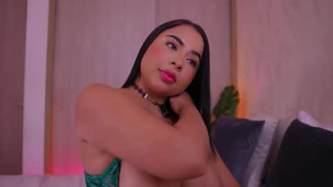    online show from September 12, 2025, 8:31 pm