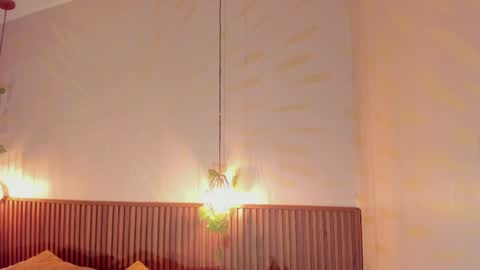 Snapshot of emiilygrace_ chatting on May 13, 2026, 11:29 am Emiily Grace online show from May 13, 2026, 11:29 am