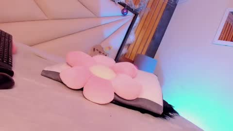 Emily online show from December 5, 2024, 11:51 pm