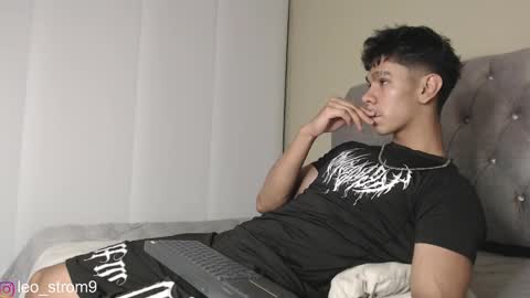 emile_239 online show from February 18, 2025, 3:10 am