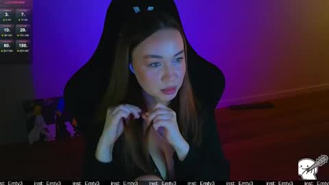 Emili online show from May 14, 2026, 9:38 am