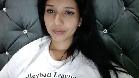 emili riders online show from December 5, 2024, 6:32 am