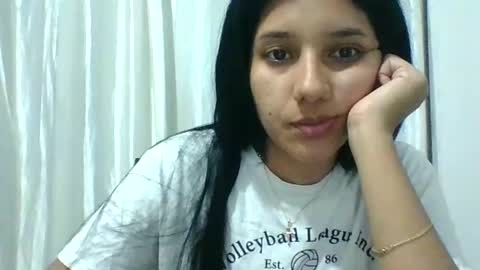 emili riders online show from December 25, 2024, 11:20 pm