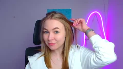 Emilia online show from March 23, 2026, 6:28 am