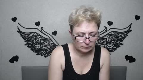 EmiliaGree online show from May 20, 2026, 6:14 pm